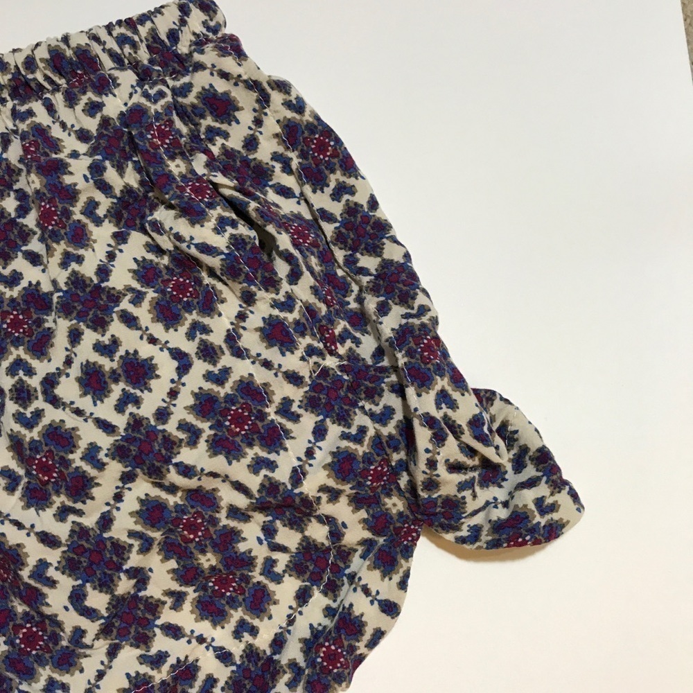 Brandy Melville Boho Remi Shorts - Picture 4 of 5